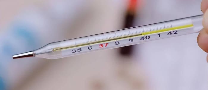 Consider the elements at standard room temperature: only one of these metallic specimens flows as a fluid. Spot the liquid in the lineup.